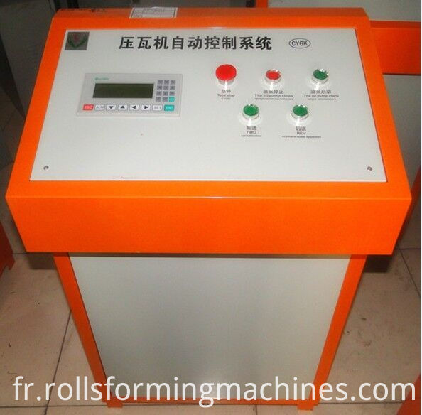 Petit pain de feuille de toiture d'ondulation formant la machine Corrugation Roofing Sheet Roll Forming Machine